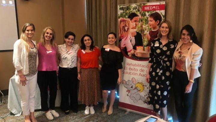 Servidora da Semed participa do curso internacional sobre reabilitação de implantes auditivos 