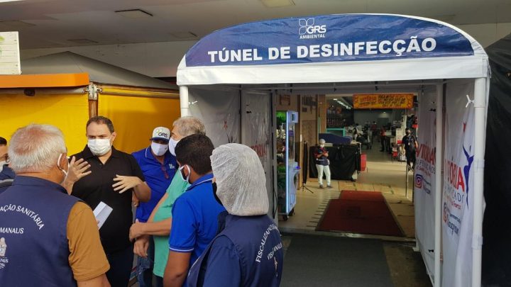 Visa Manaus interdita cabines de desinfecção de pessoas