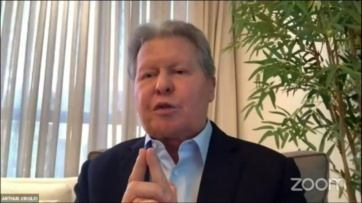 Prefeito avalia cenário econômico pós-pandemia e diz que reconstrução virá pela democracia
