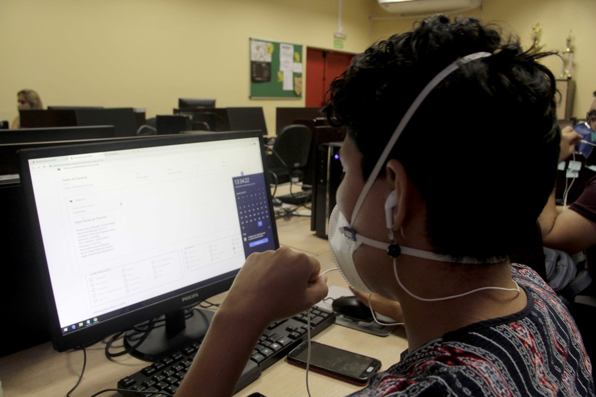 Prefeitura amplia servi&ccedil;o de telemonitoramento de casos de Covid-19