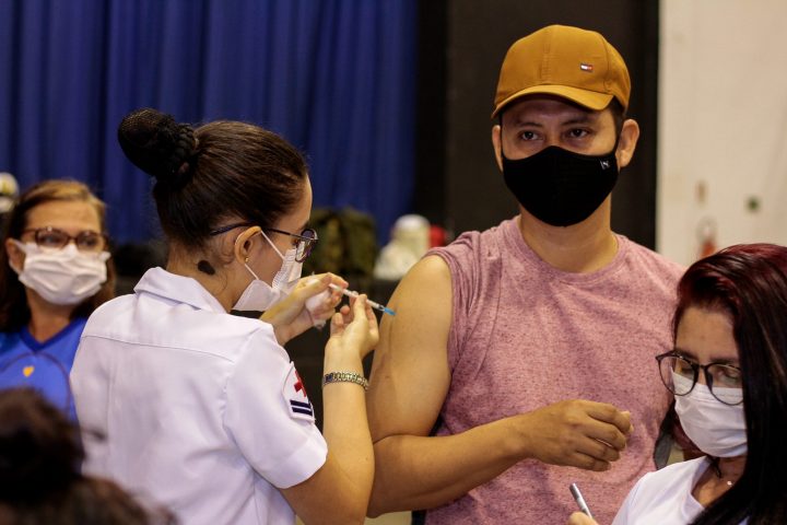 Primeiro dia da intensificação da vacinação contra a Covid-19 indica mais de 44 mil doses aplicadas