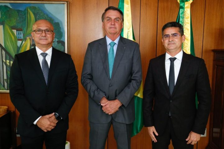 David Almeida obtém investimentos junto ao governo federal no combate à pandemia e aos efeitos da cheia em Manaus