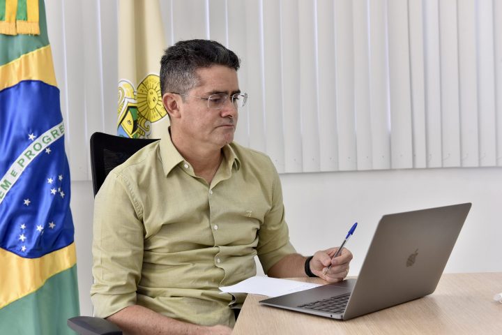 Prefeito David Almeida sanciona a Lei de Diretrizes Orçamentárias 2022