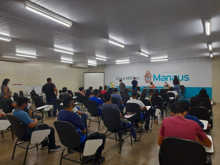 Prefeitura certifica 84 participantes de cursos de capacitação