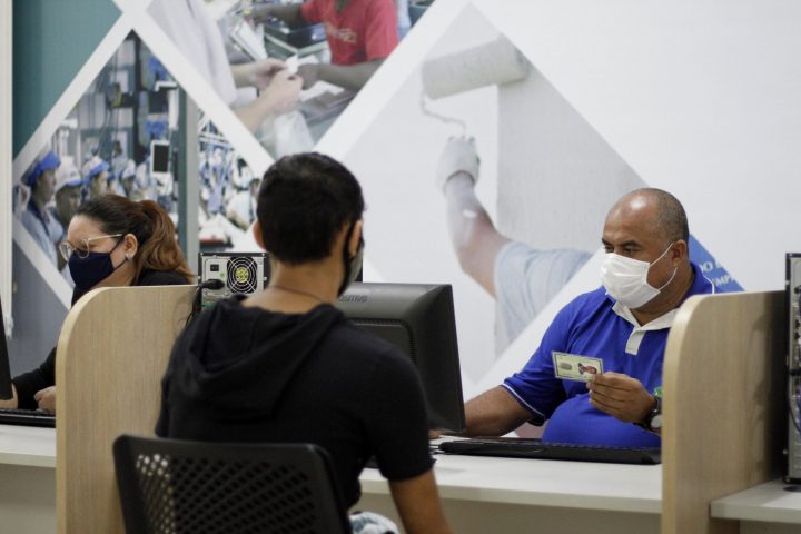Mais de 6 mil atendimentos foram realizados pelo Sine Manaus no mês de julho