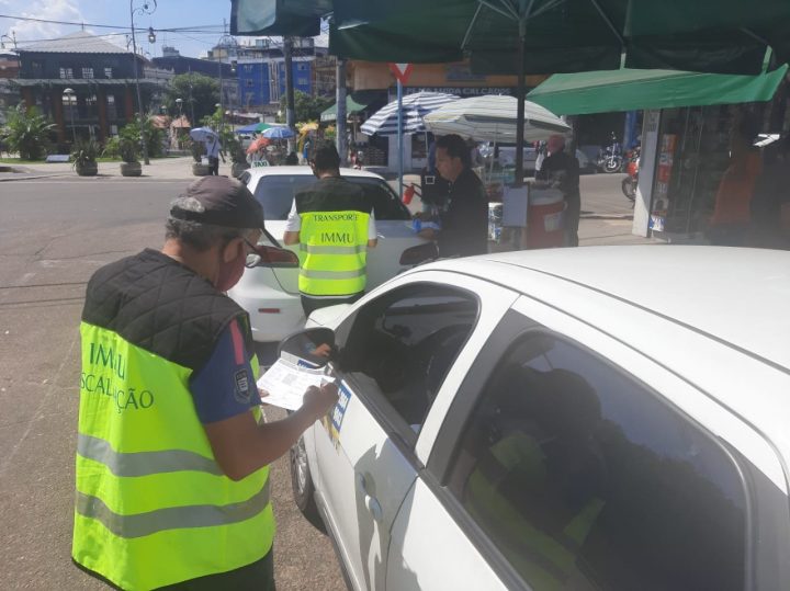 Transporte clandestino no Centro é alvo de operação da prefeitura