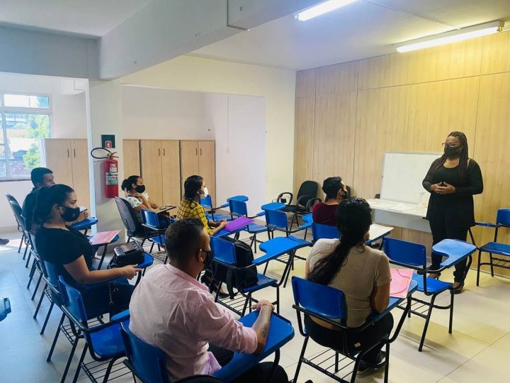 Parceria entre prefeitura e empresas privadas viabiliza oportunidades de emprego