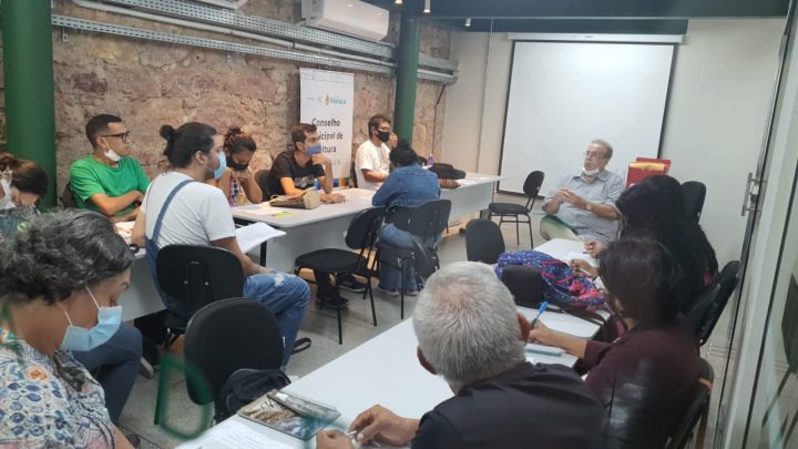 Prefeitura realiza oficina de Contos com o professor Marcos Frederico Krüger