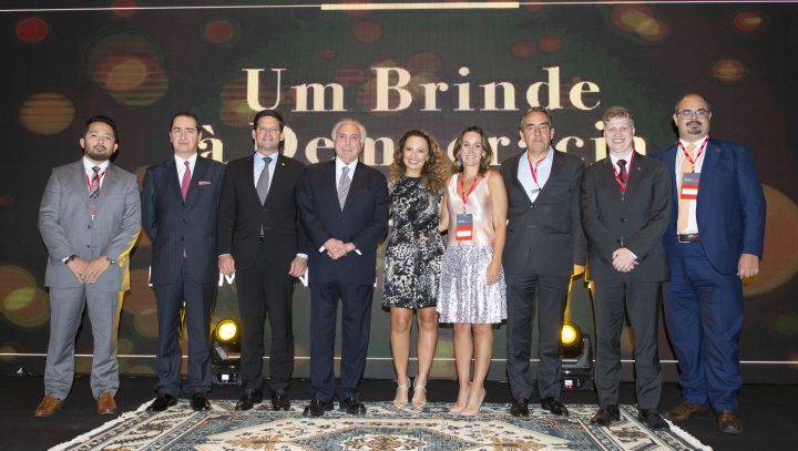 Prefeito David Almeida é homenageado junto ao ex-presidente Michel Temer e ministro da Cidadania 1 Prefeito David Almeida é homenageado junto ao ex-presidente Michel Temer e ministro da Cidadania