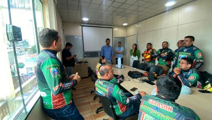 Mototaxistas recebem orientações sobre o programa ‘Kit Pneus’
