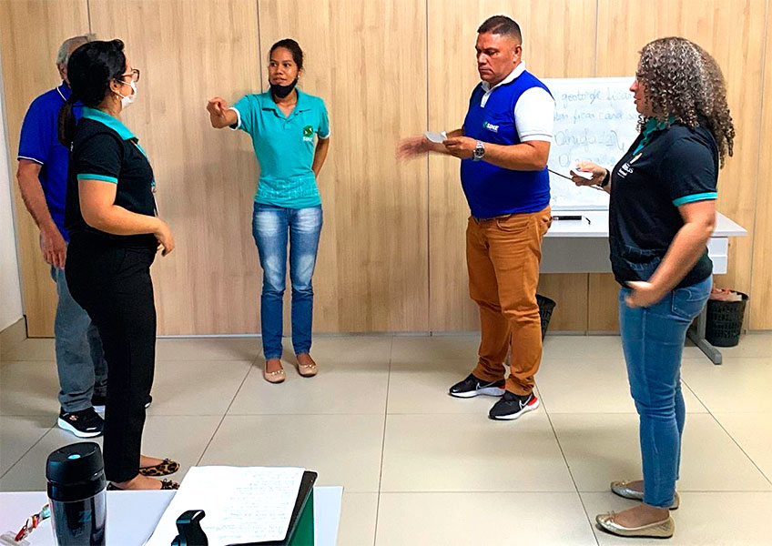 Prefeitura de Manaus capacita servidores da Semtepi para atendimento em Libras