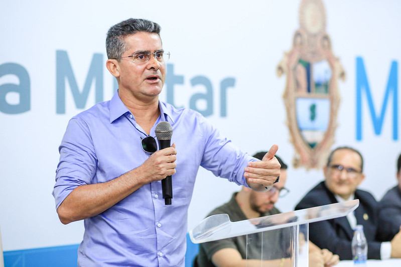 Aprovação do prefeito David Almeida cresce e chega a 82% de satisfação