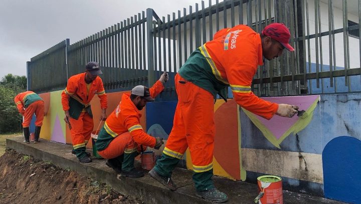 Prefeitura realiza ação de limpeza nos conjuntos Viver Melhor 1 e 2