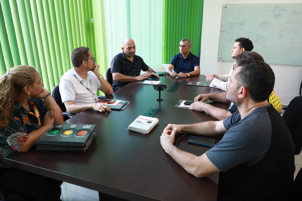 Prefeitura de Manaus promove passeio em homenagem ao Dia Municipal do Ciclista