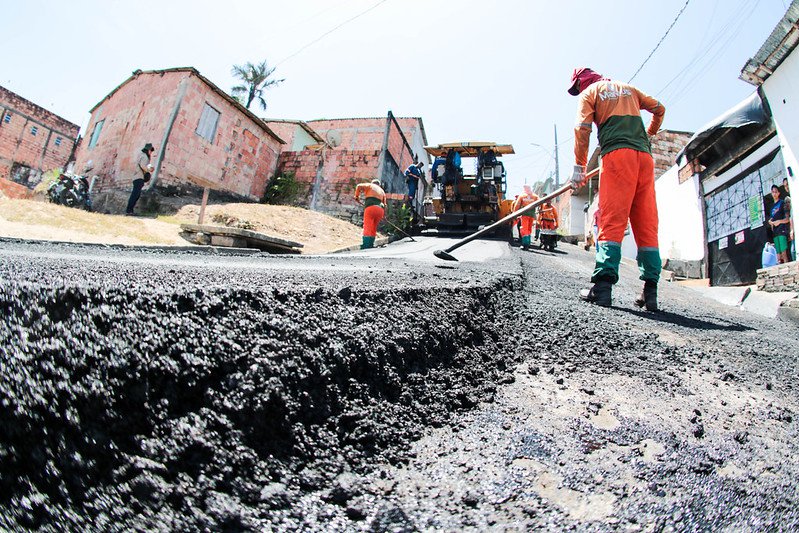 Asfalta Manaus’ leva recapeamento de qualidade para cerca de 1.500 vias em apenas 5 meses