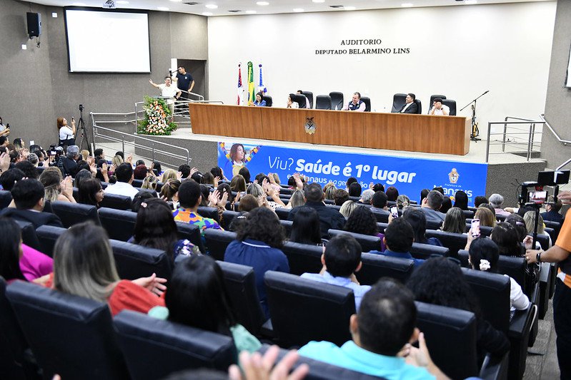 Prefeito David Almeida apresenta ao Ministério da Saúde estratégias que mantêm a saúde básica de Manaus como a melhor do país