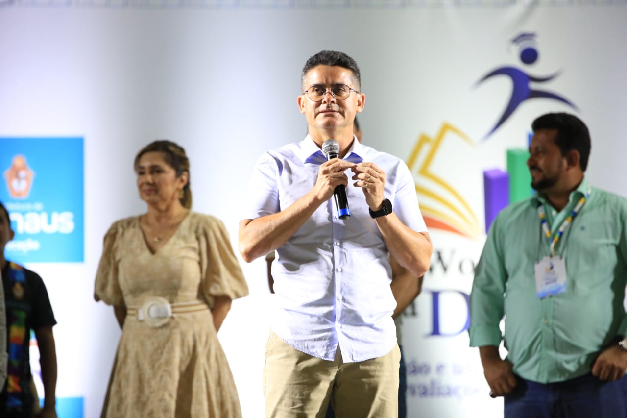 Prefeito David Almeida reafirma compromisso de transformar a educação de Manaus em referência no país