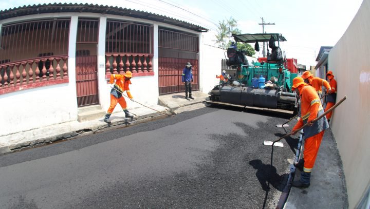 Prefeitura de Manaus intensifica obras no conjunto Ajuricaba