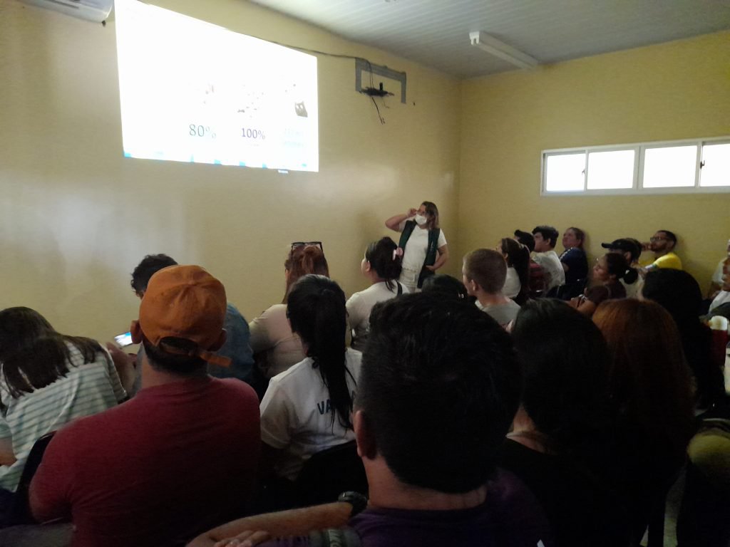 Vacinadores recebem orientação para atuar na Campanha de Vacinação Antirrábica Animal