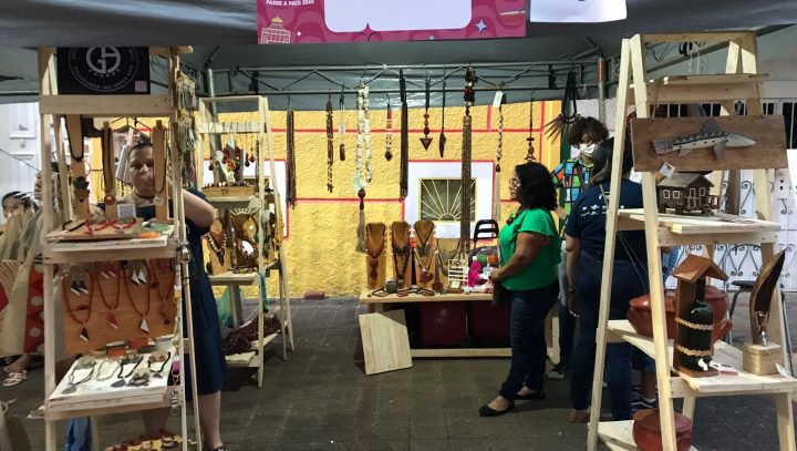 ‘Vitrine do Artesanato’ movimenta economia no #Sou Manaus - Passo a Paço 2022