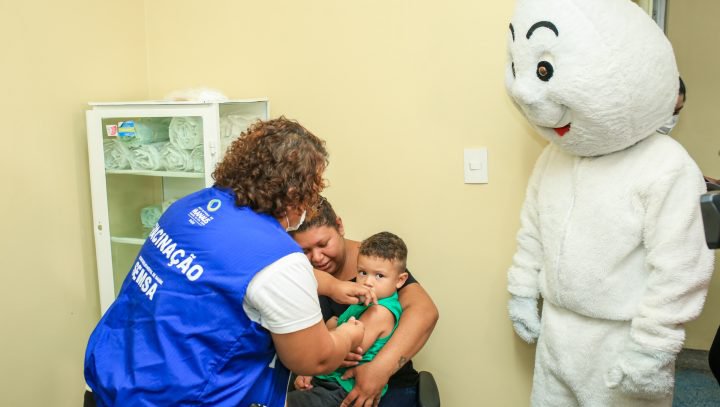 Estratégias da prefeitura buscam ampliar vacinação contra o sarampo e impedir retorno da doença a Manaus