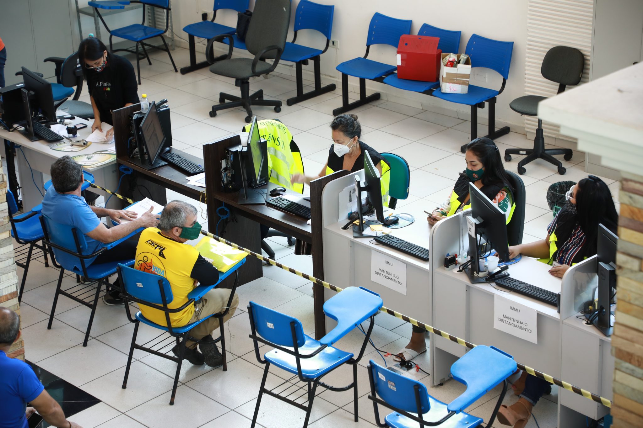 Prefeitura de Manaus chama motoristas para quitarem débitos de multas de trânsito