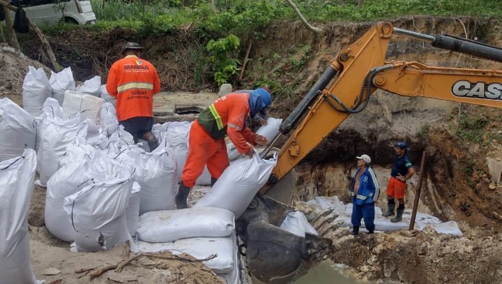 Prefeitura de Manaus intensifica obra de recuperação de drenagem e contenção de rip-rap no entorno do parque do Mindu