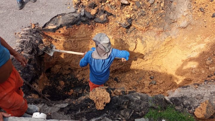 Prefeitura de Manaus realiza serviços de troca de tubulação na rede de drenagem profunda no bairro JapiimPrefeitura de Manaus realiza serviços de troca de tubulação na rede de drenagem profunda no bairro Japiim