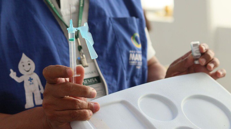 População pode se vacinar contra a Covid-19 em dez pontos de Manaus neste sábado, 1211