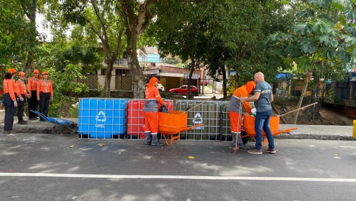 Prefeitura de Manaus instala novos coletores na avenida Beira Rio, no bairro Coroado