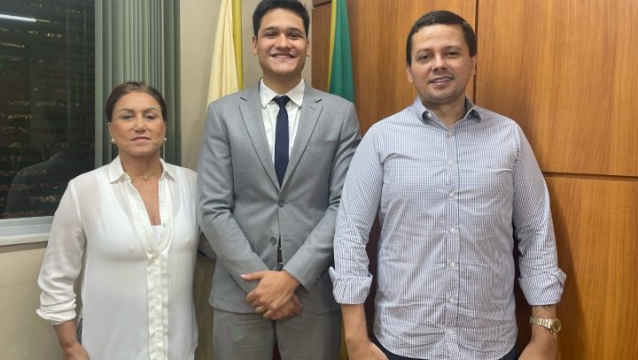 Prefeitura de Manaus promove posse administrativa de novo procurador do município