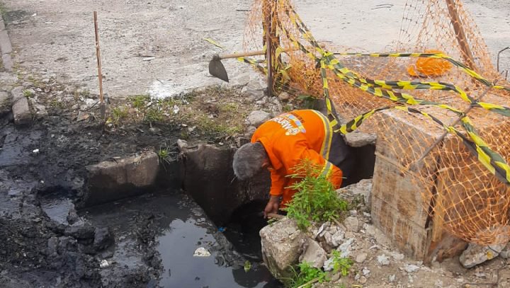 Prefeitura de Manaus recupera rede de drenagem na zona Oeste