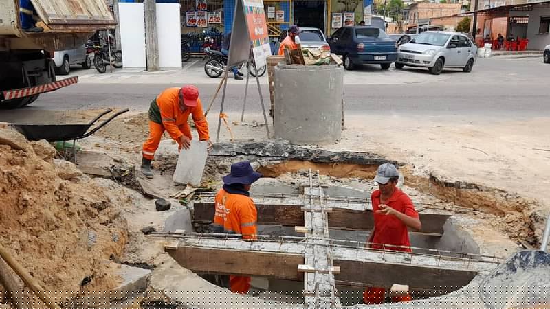 Prefeitura de Manaus recupera rede de drenagem no bairro São Francisco