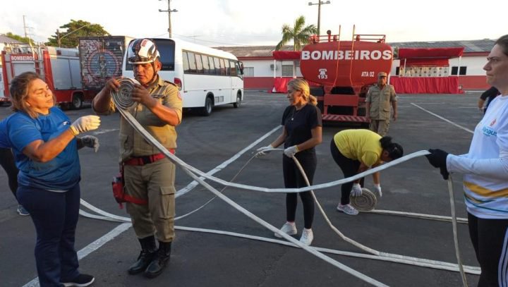 Prefeitura em parceria com Corpo de Bombeiros capacita turma de brigadistas de incêndio para as escolas da Semed