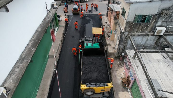 Prefeitura intensifica serviços na comunidade União da Vitória com o programa ‘Asfalta Manaus