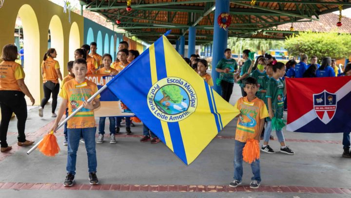 Estudantes da Semed praticam o aprendizado em gincana municipal promovida pela Prefeitura de Manaus