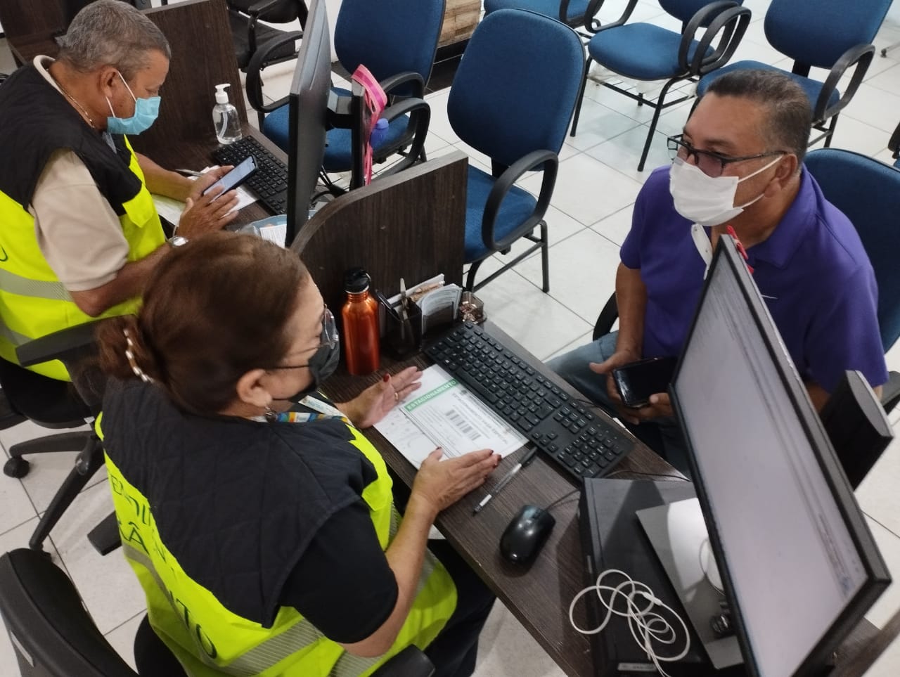 Prefeitura de Manaus expede mais de 9 mil credenciais de estacionamento neste ano