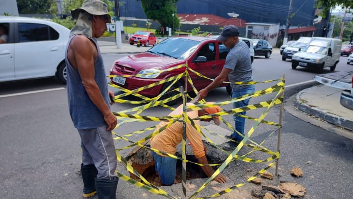 Prefeitura de Manaus realiza obra emergencial na rua São Luiz