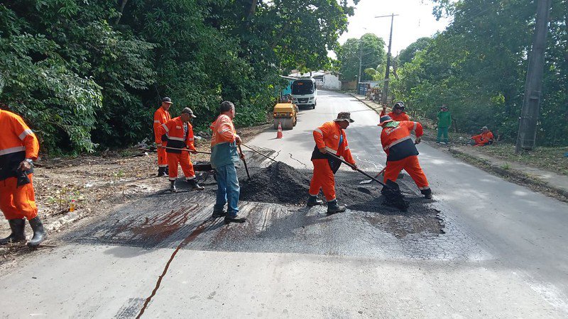 Prefeitura de Manaus realiza obras de revitalização asfáltica no bairro Cidade Nova