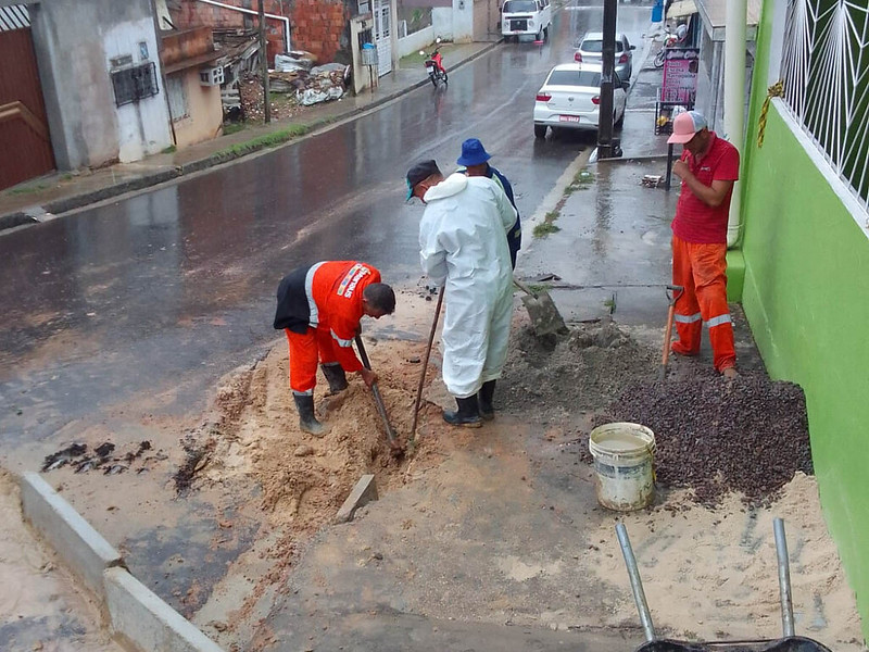 Prefeitura de Manaus recupera rede de drenagem na zona Centro-Oeste da capital