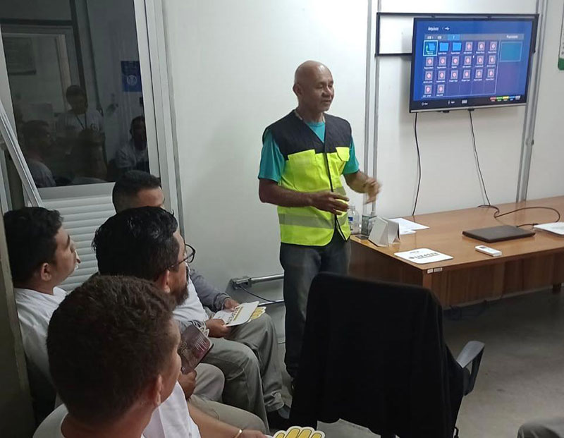 Prefeitura leva palestra de trânsito à empresa de Manaus