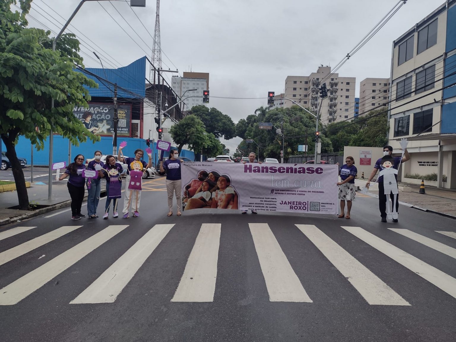 Prefeitura leva informação sobre hanseníase às ruas da zona Centro-Sul de Manaus