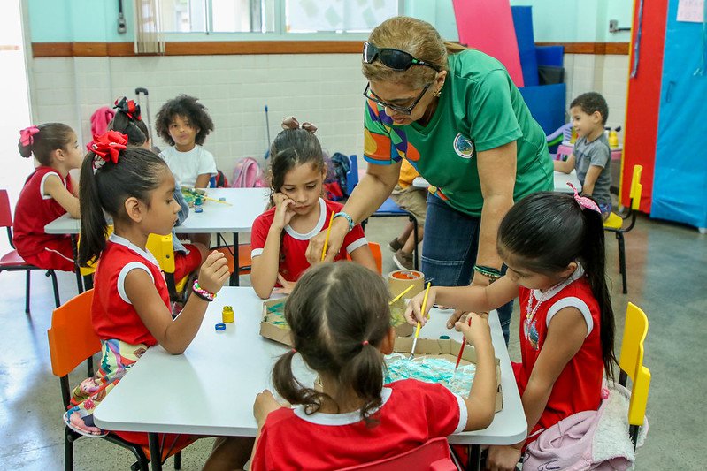 Professores do cadastro reserva de 2017 são lotados nas escolas da Prefeitura de Manaus
