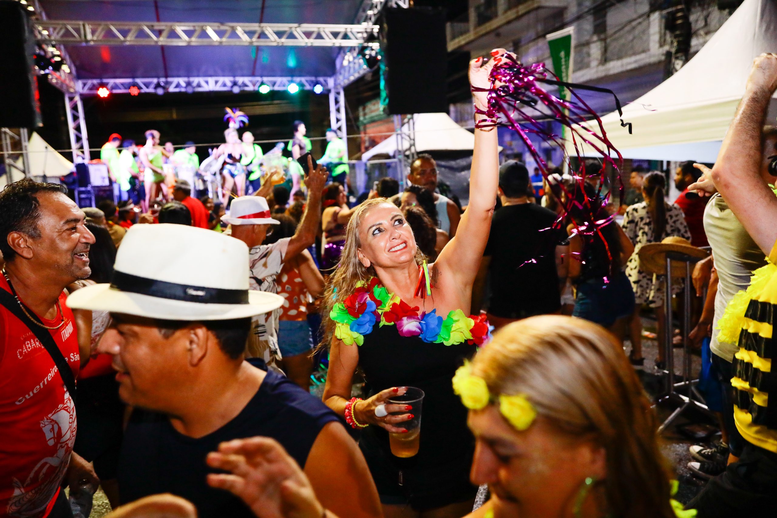 Mais de 15 bandas e blocos acontecem na Segunda-Feira de Carnaval