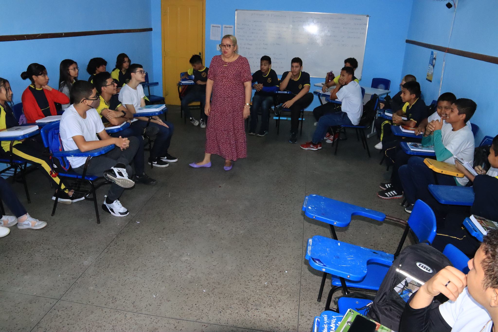 Prefeitura realiza roda de conversa de combate ao bullying em escola  municipal