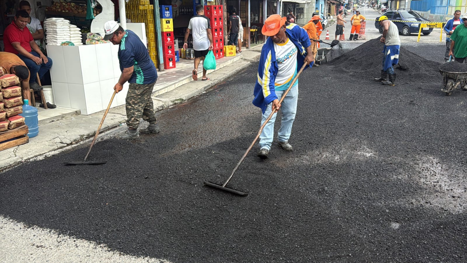 recuperação asfáltica de avenida no Jorge Teixeira