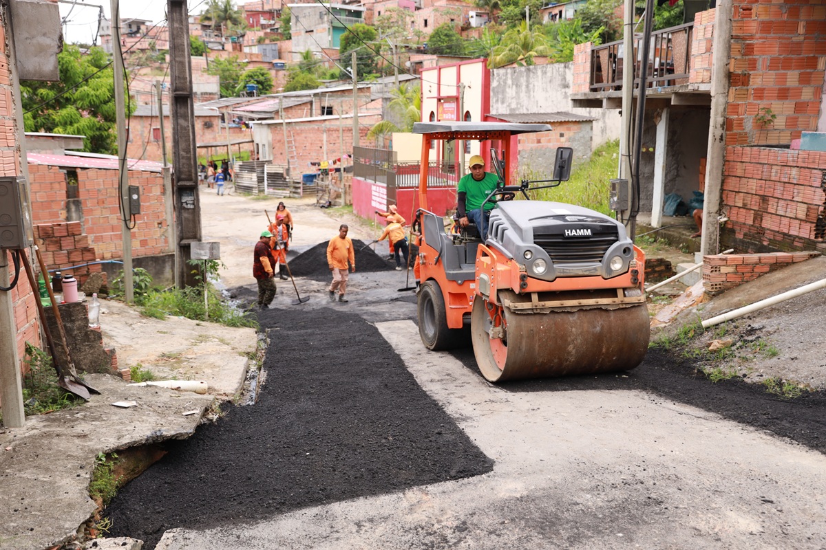 rua no bairro Jorge Teixeira