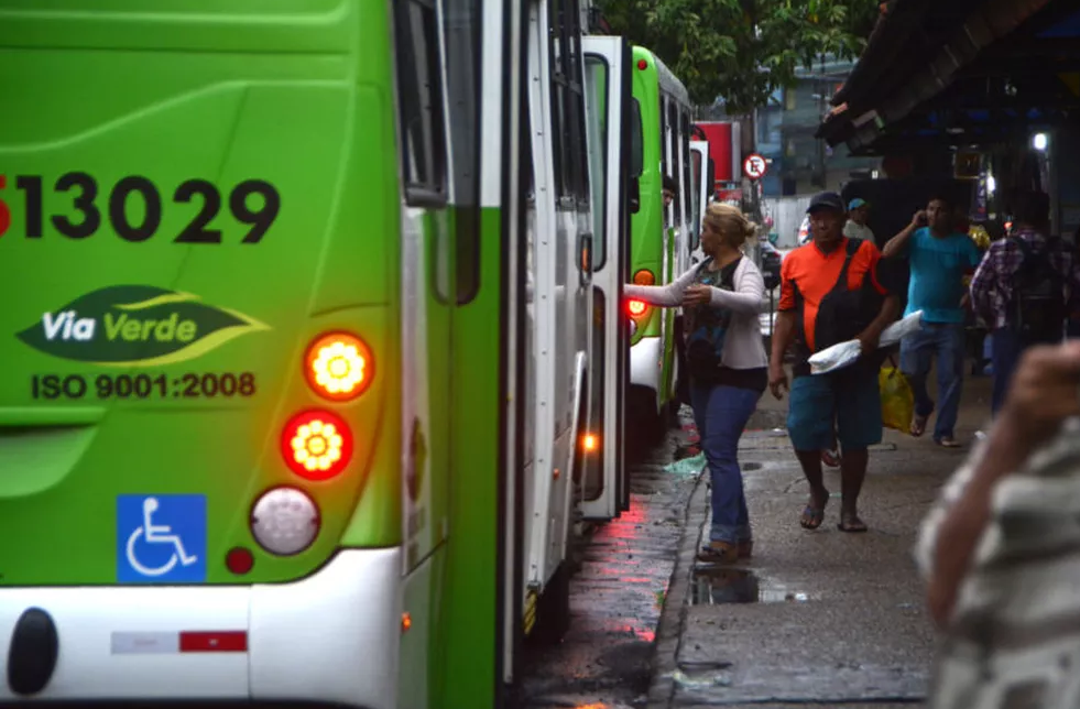 linhas de ônibus