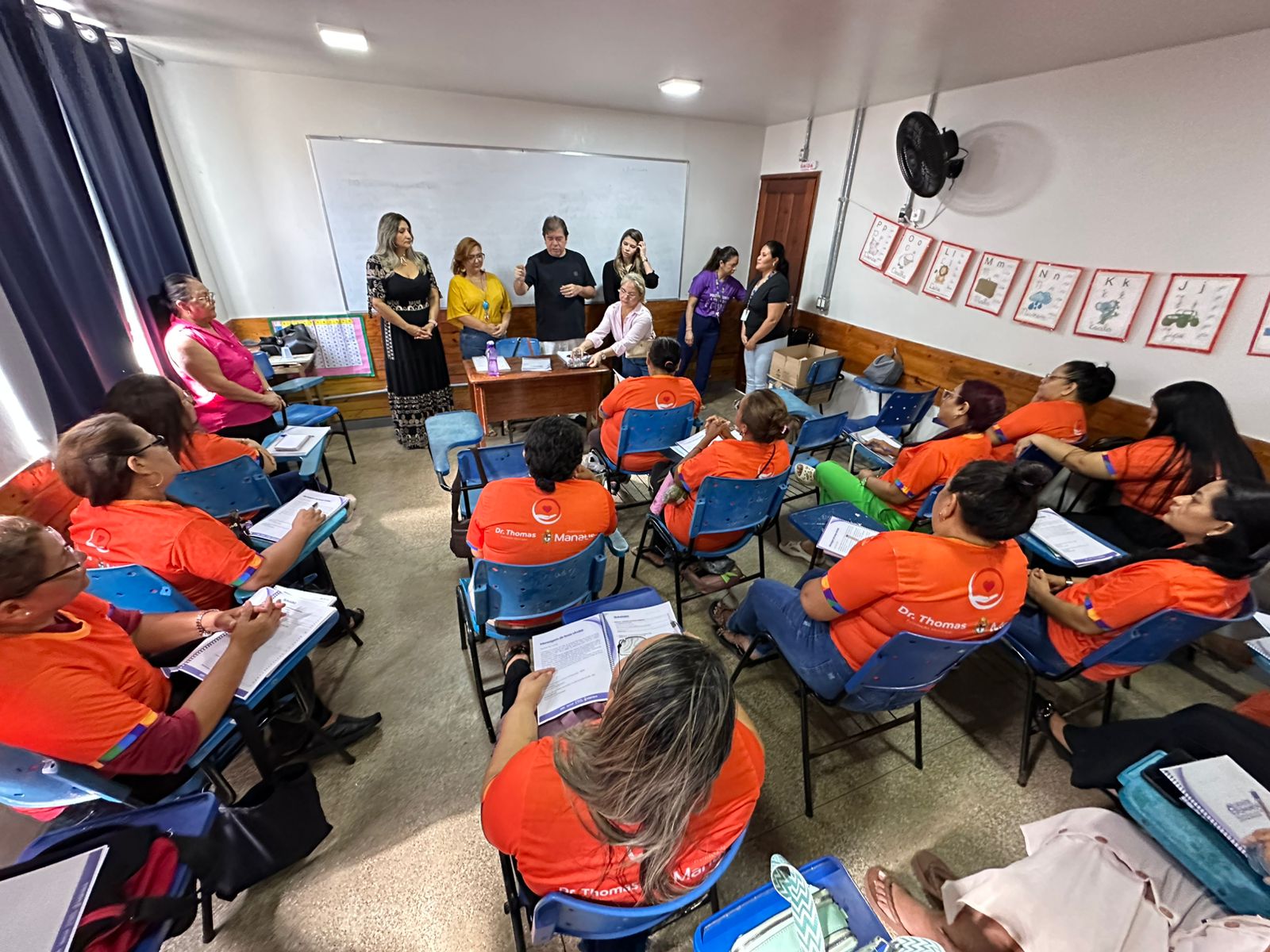 Prefeitura de Manaus leva curso de Cuidador Comunitário ao bairro Coroado
