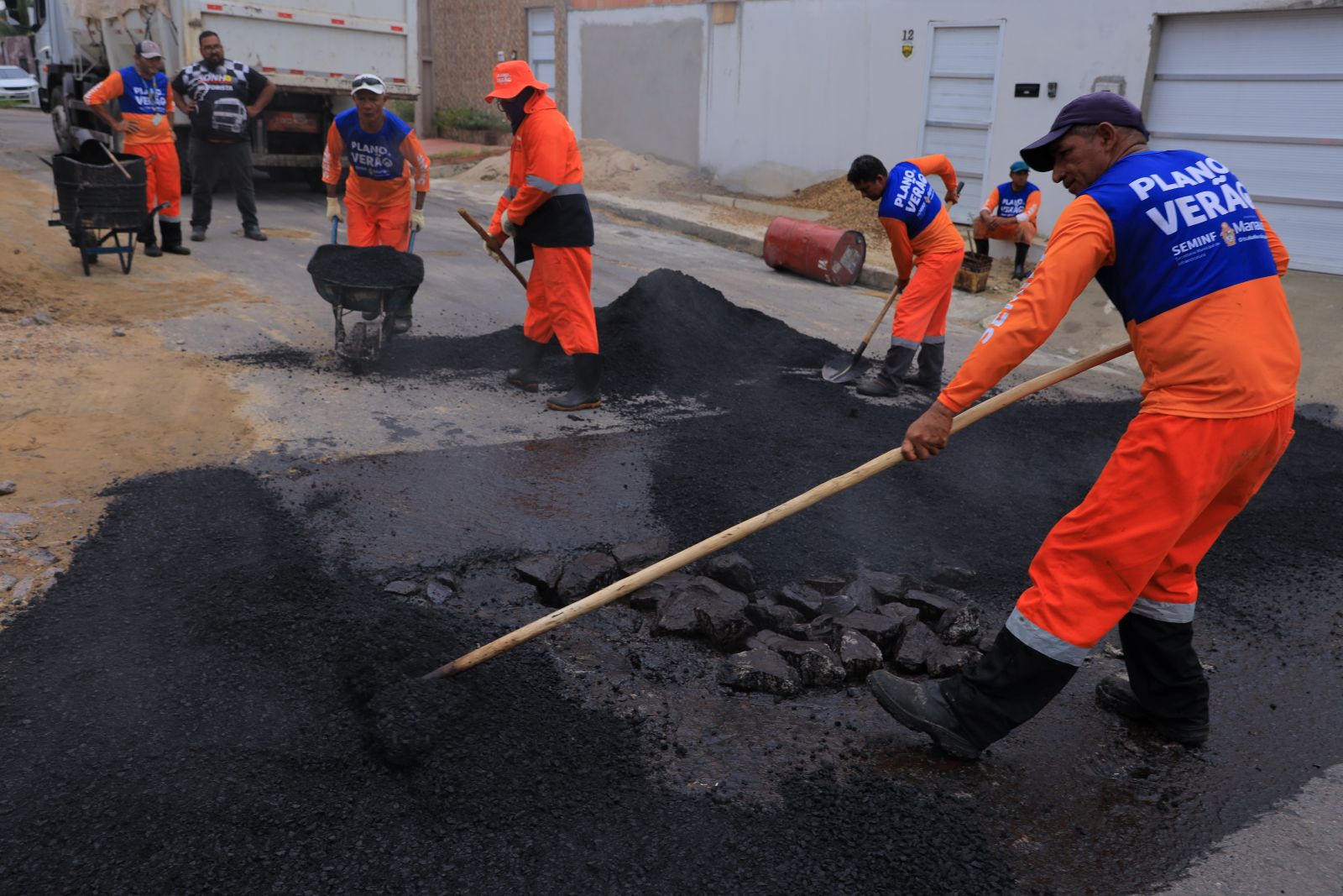 Prefeitura de Manaus transforma vias da zona Leste com manutenção asfáltica